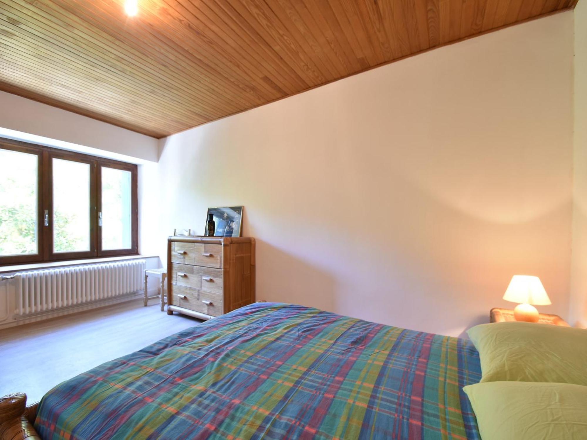 Superb Holiday Home With Private Garden Yvias Exterior foto